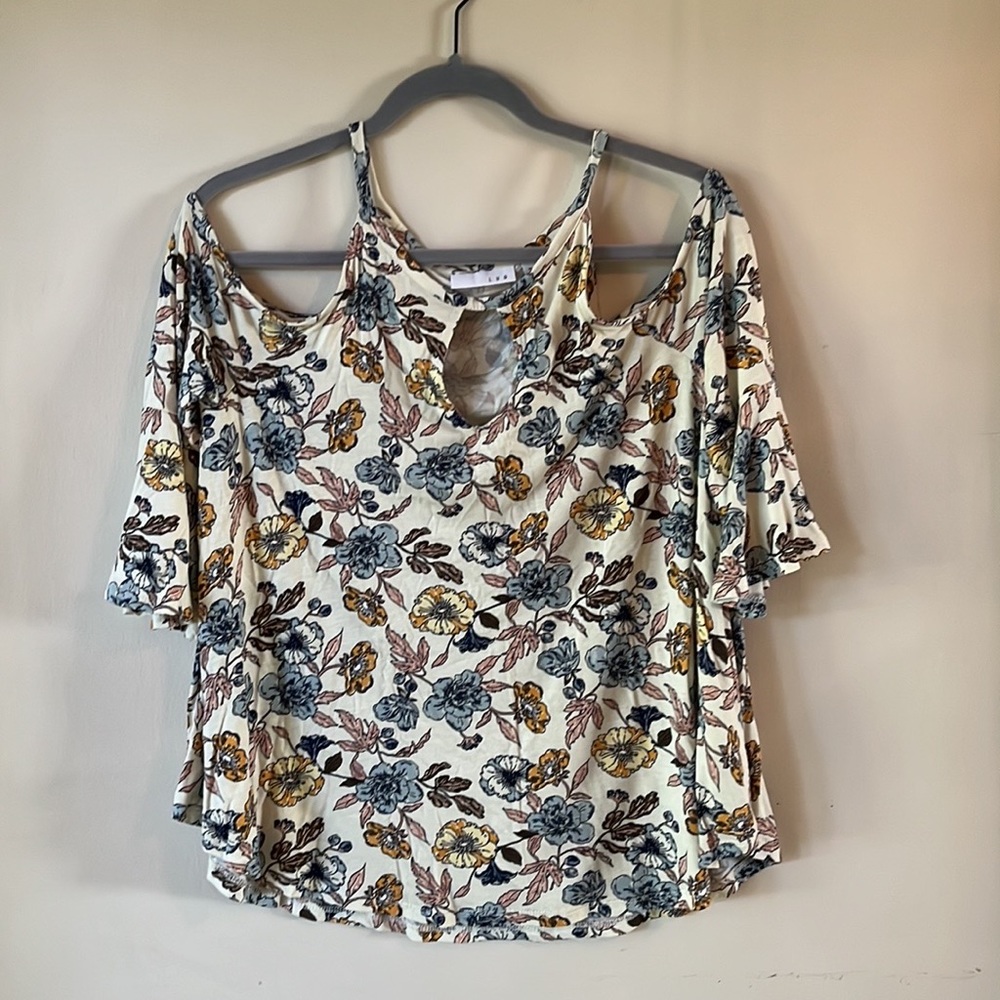 Woman’s blouse